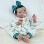 KSBD Lifelike Reborn Baby Dolls – 18 Inch Soft Vinyl Realistic-Newborn Baby Dolls Poseable Real Life Baby Girls Dolls with Accessories and Gift Box for Kids Age 3+