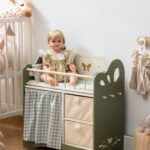 ROBOTIME Baby Doll Crib, Wooden Doll Bed, Toy Baby Crib with Storage, Bedding, and Wooden Hooks, Doll Crib Fits Dolls up to 22’’, Doll Furniture for American Girls Ages 3+ (Green)